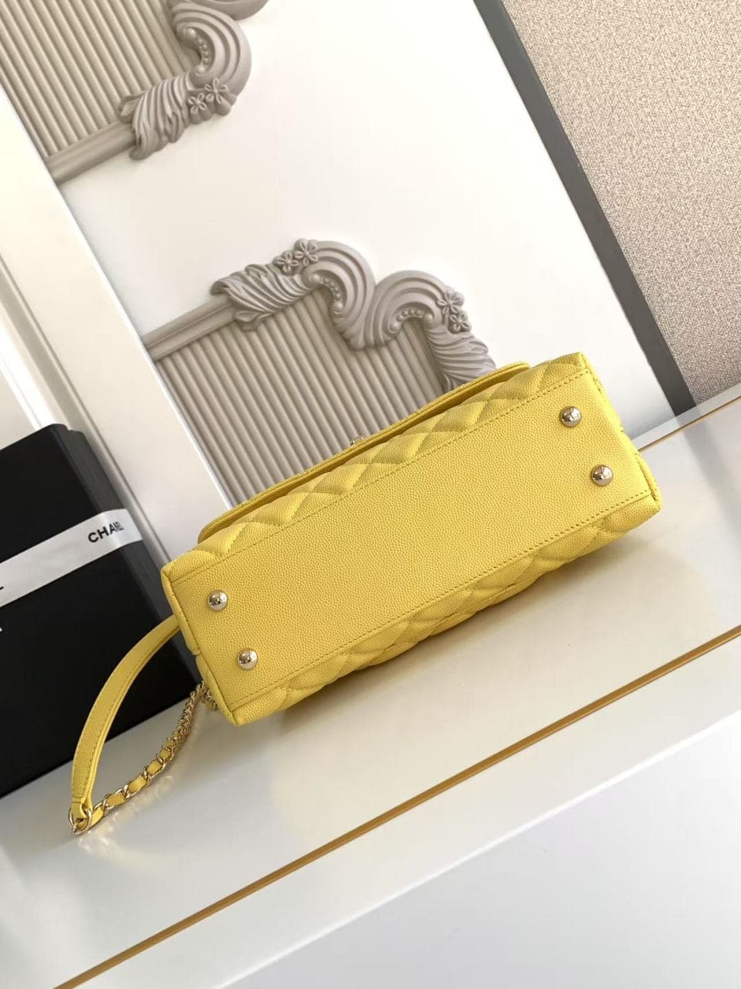 FLAP BAG WITH TOP HANDLE Grained Calfskin & Gold-Tone Metal A92990 Yellow Binding A