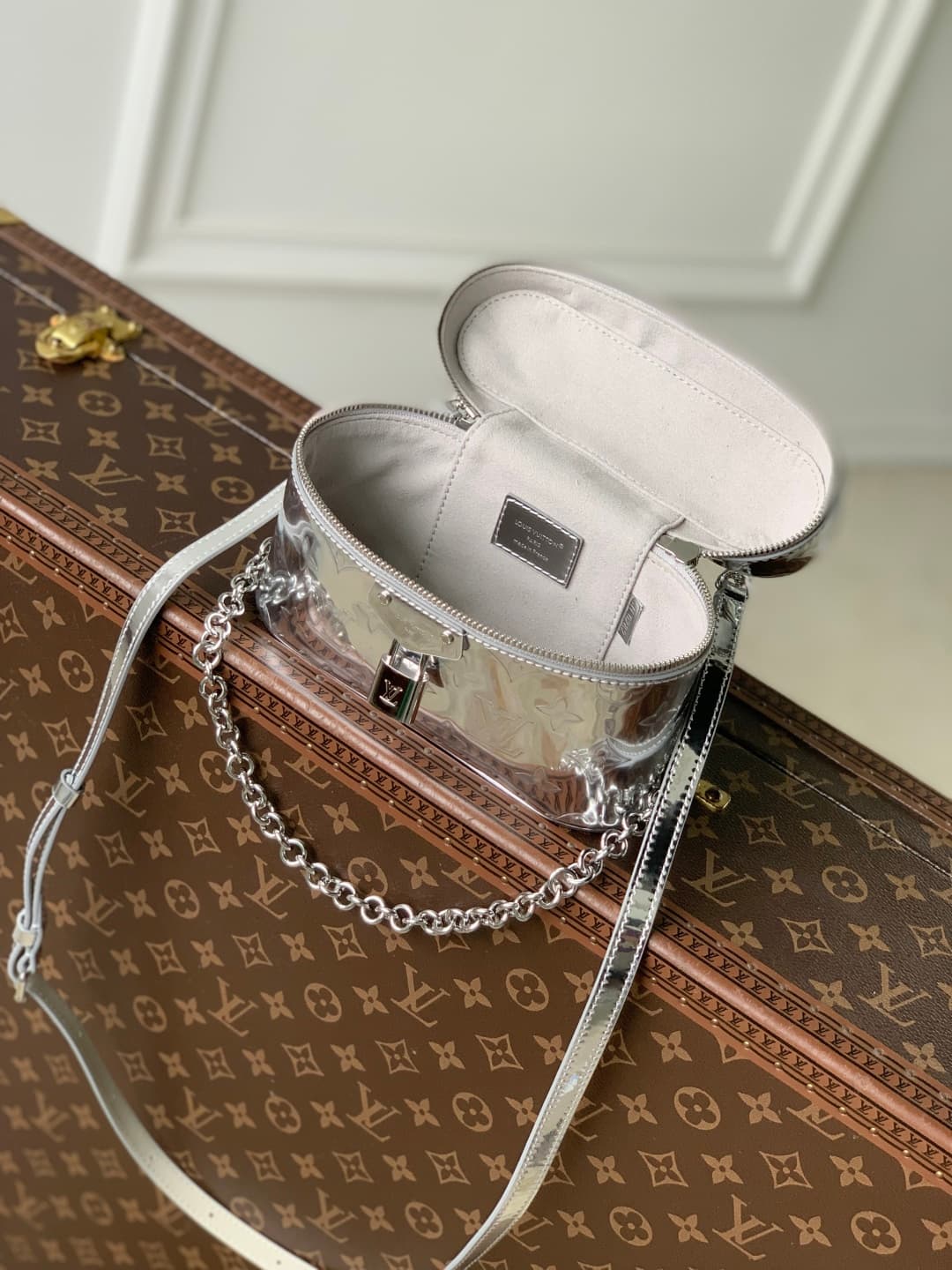 Louis Vuitton Vanity Chain Pouch silver Monogram Miroir canvas M26097 High