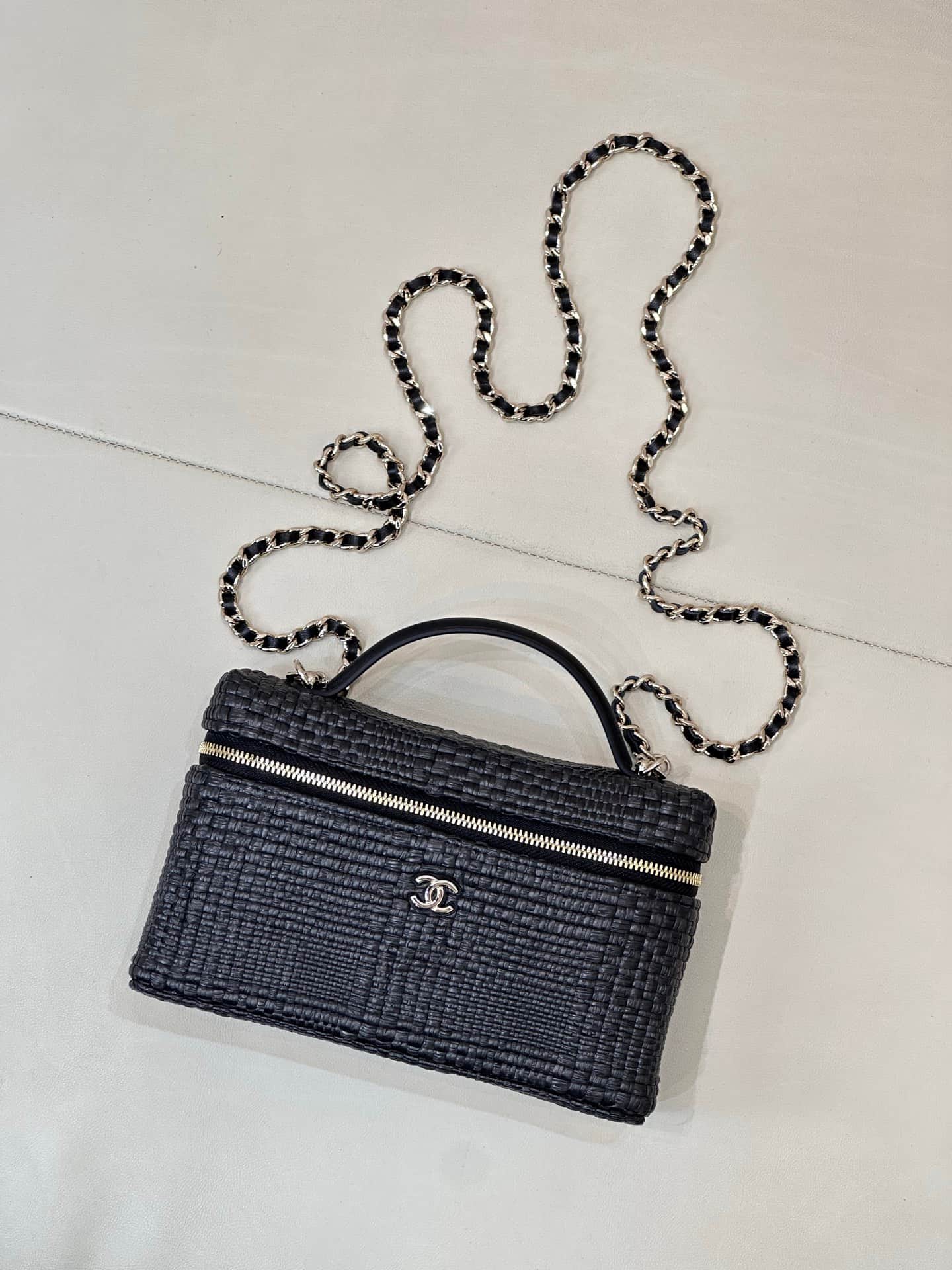 Chanel Classic Vanity with Chain Braided Raffia & Gold-Tone Metal Black AP4385 TOP
