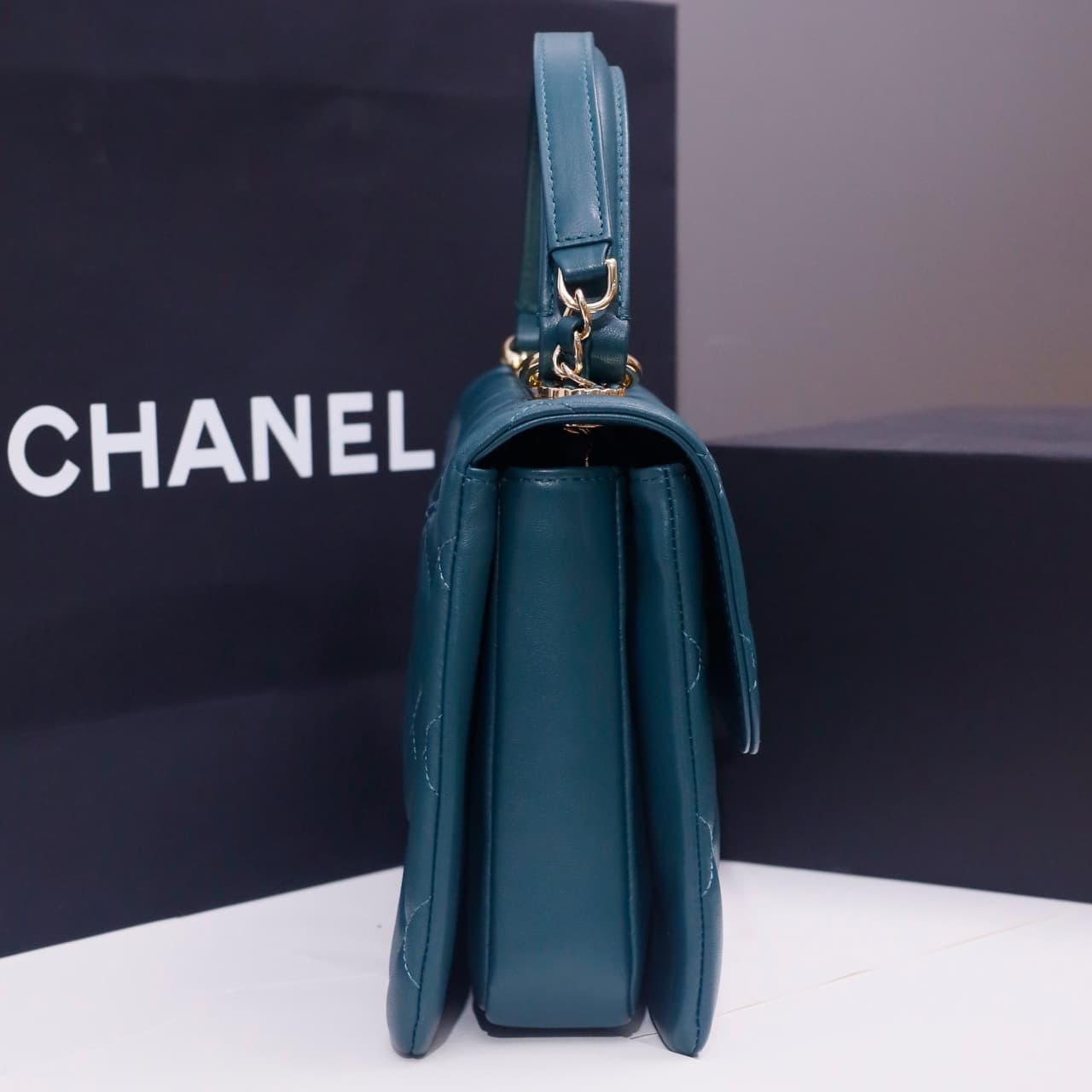 SMALL FLAP BAG WITH TOP HANDLE Lambskin Gold Metal Deep Blue A
