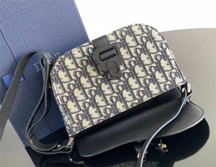 Mini Saddle Messenger Bag with Flap Dior Oblique Jacquard and Grained Calfskin High