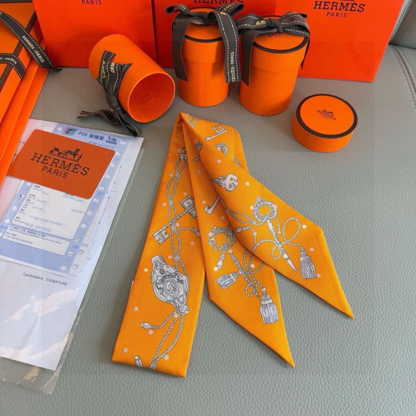 Hermes Les Cles A Pois Twilly silk scarf