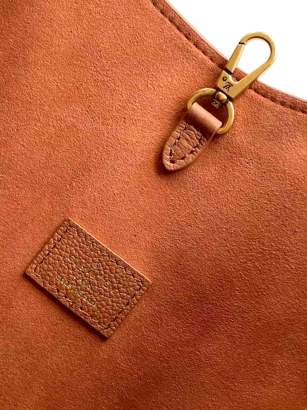 Louis Vuitton Low Key Hobo MM Cognac Brown Grained calfskin and suede M29156 High