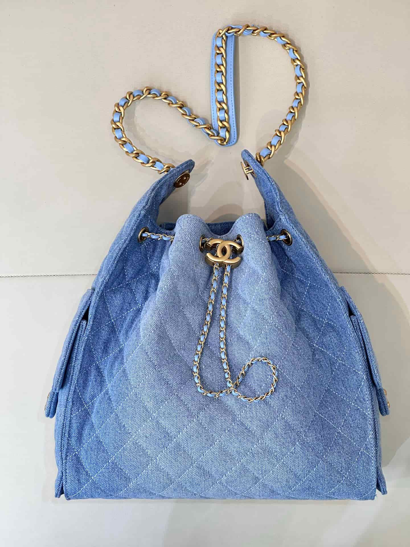 Chanel 25 Medium Hobo handbag AS5311 Denim &Gold-tone Metal Blue TOP
