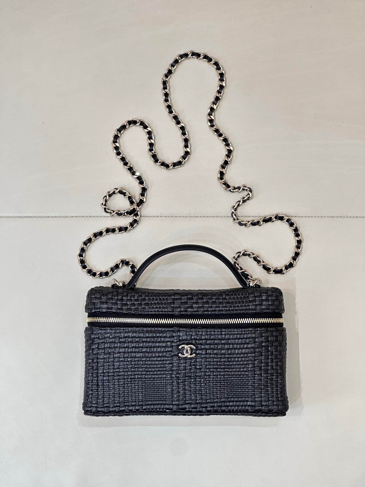 Chanel Classic Vanity with Chain Braided Raffia & Gold-Tone Metal Black AP4385 TOP