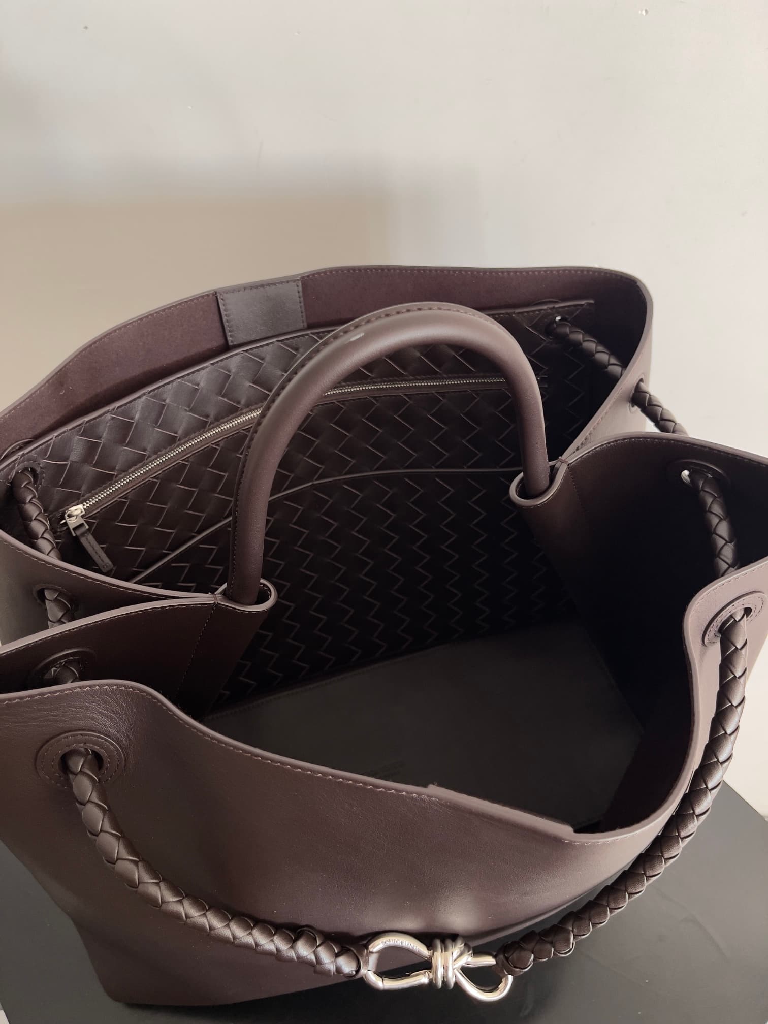 BV Andiamo Large tote bag in brown calfskin leather TOP
