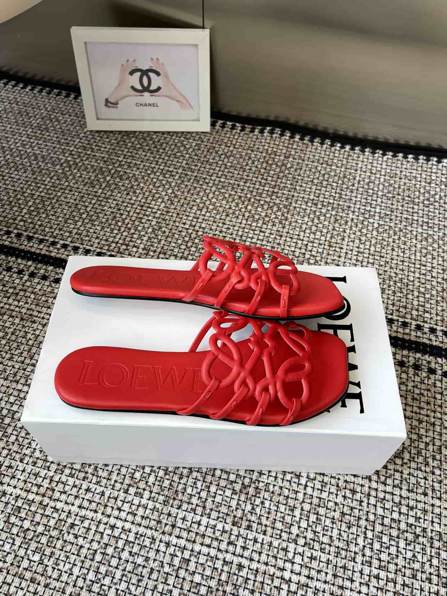 LOEWE Petal Anagram slide Shoes Women