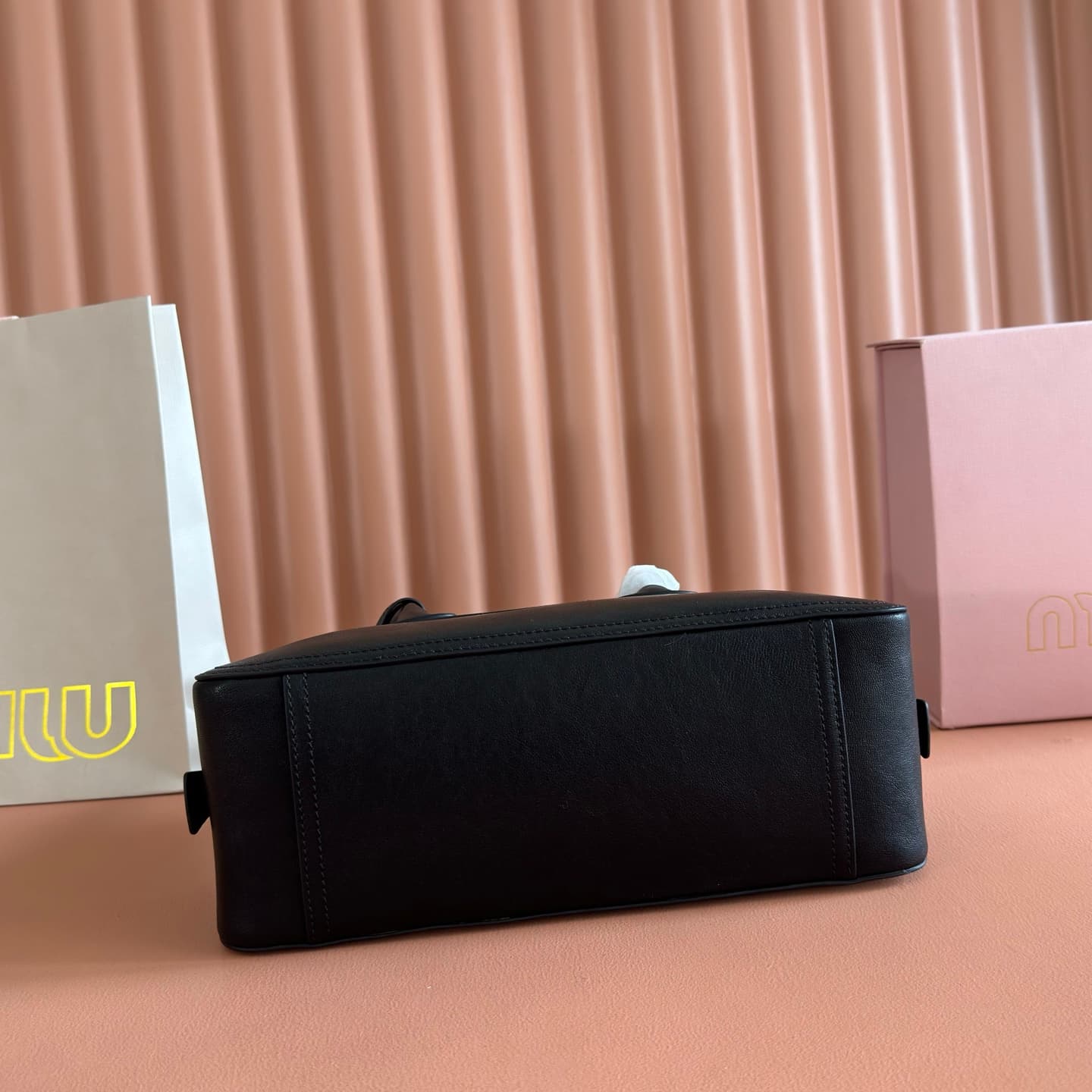 Miu Miu Vivant nappa leather bag Black 5BB200  TOP