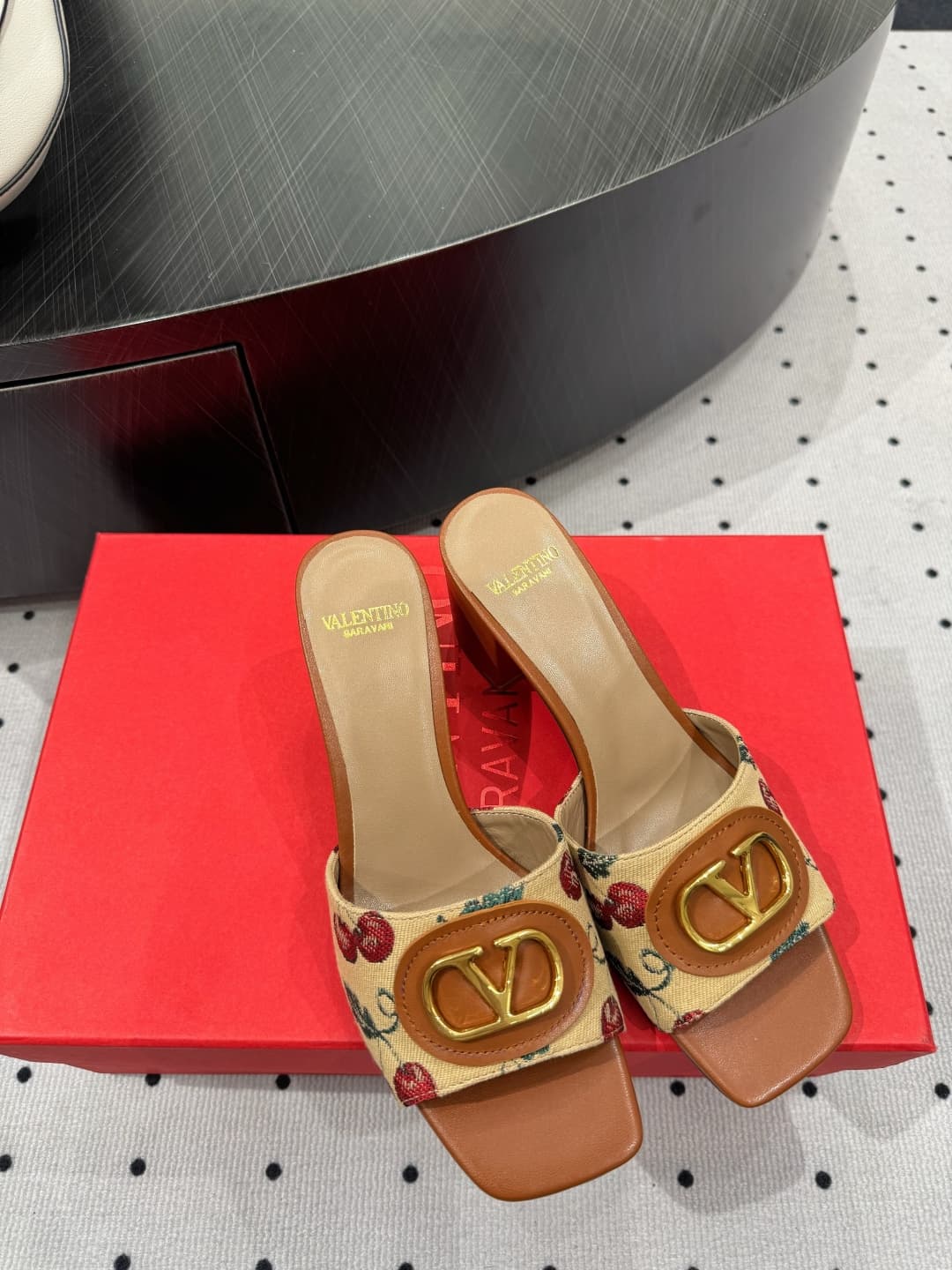 Valentino Sandal shoes High Women
