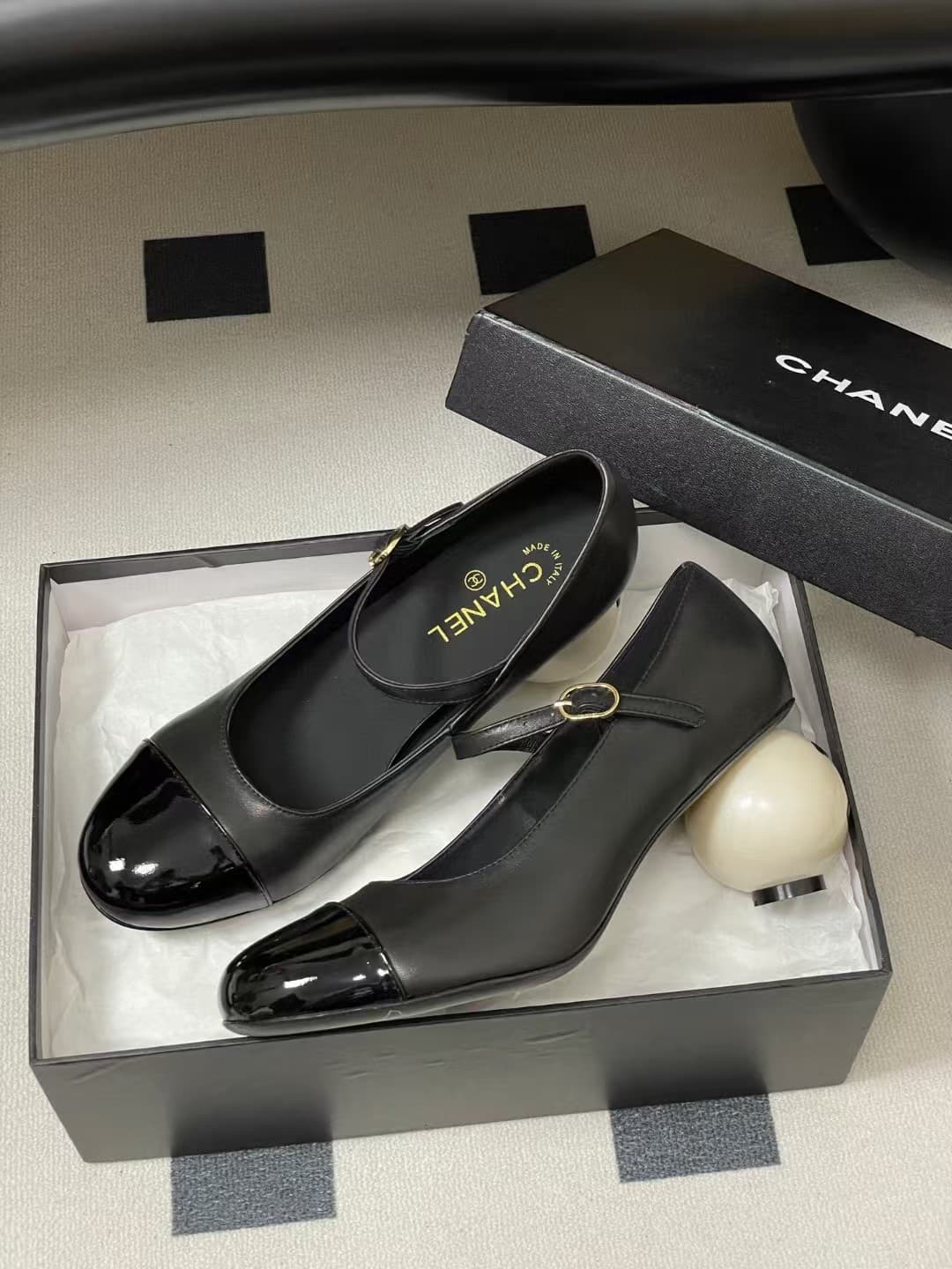 Chanel Ballets & Mary Janes Shoes Women
