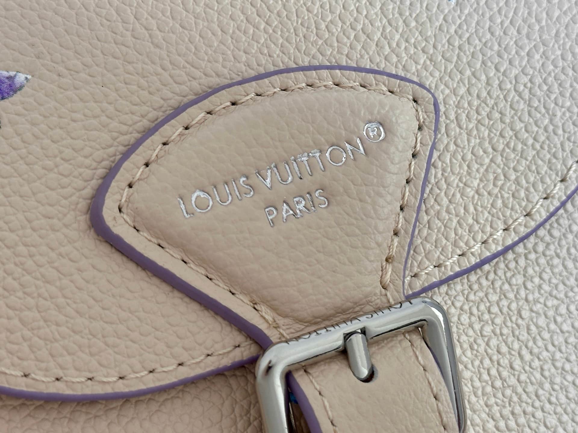Louis Vuitton Backup Link Quartz Embossed cowhide leather M2A375 High