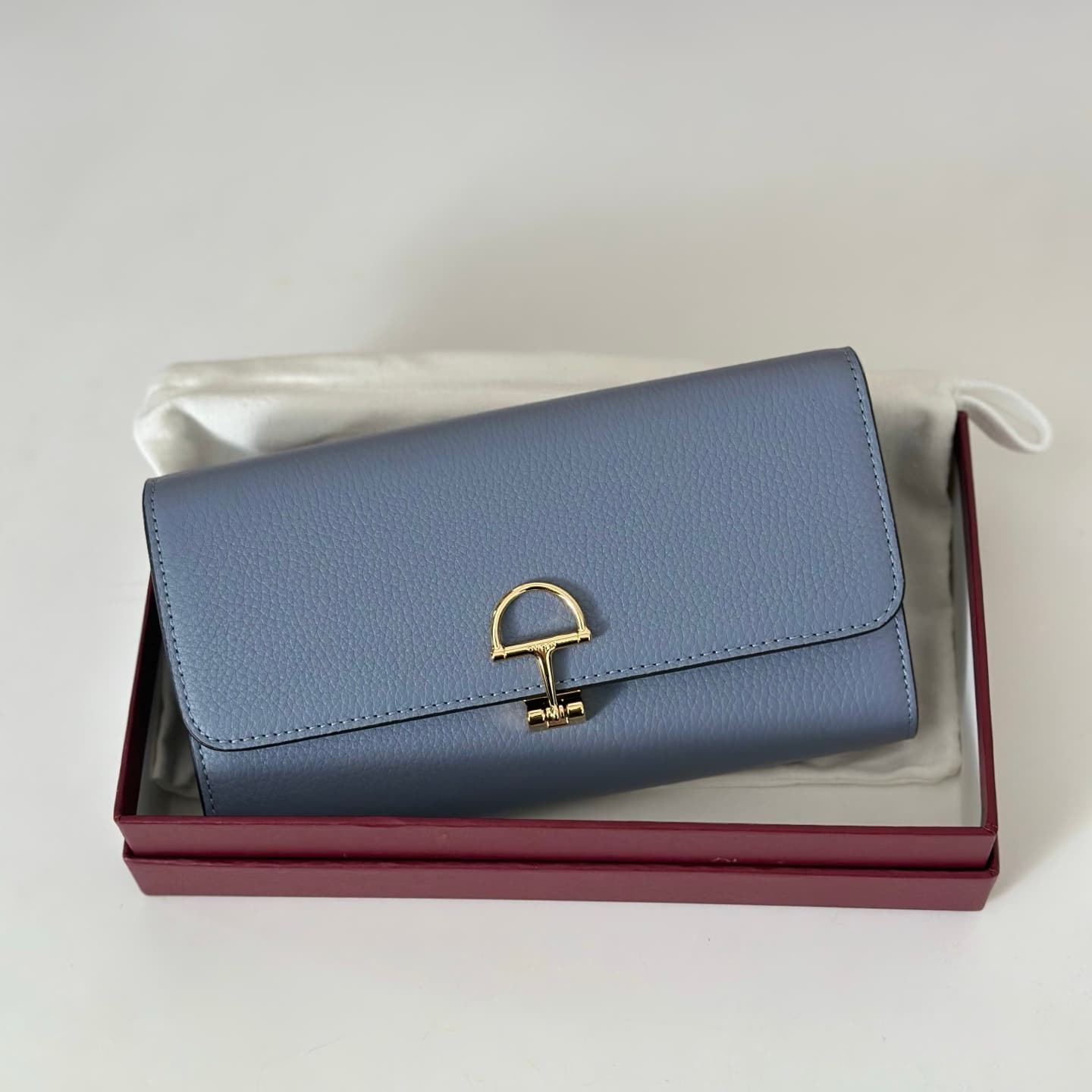 Gucci Softbit continental wallet ‎828147 Blue High