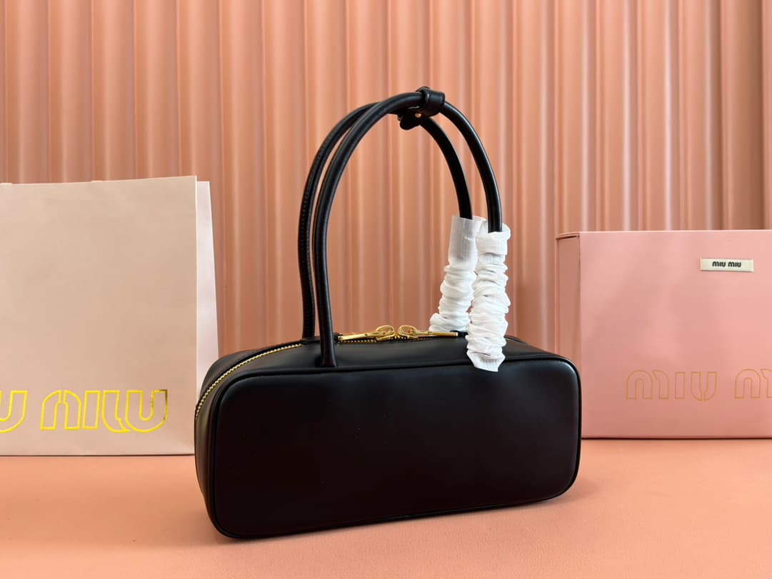 复制Miu Miu Miu Miu Beau Calfskin leather bag 5BB173 TOP Calfskin leather bag 5BB173 TOP
