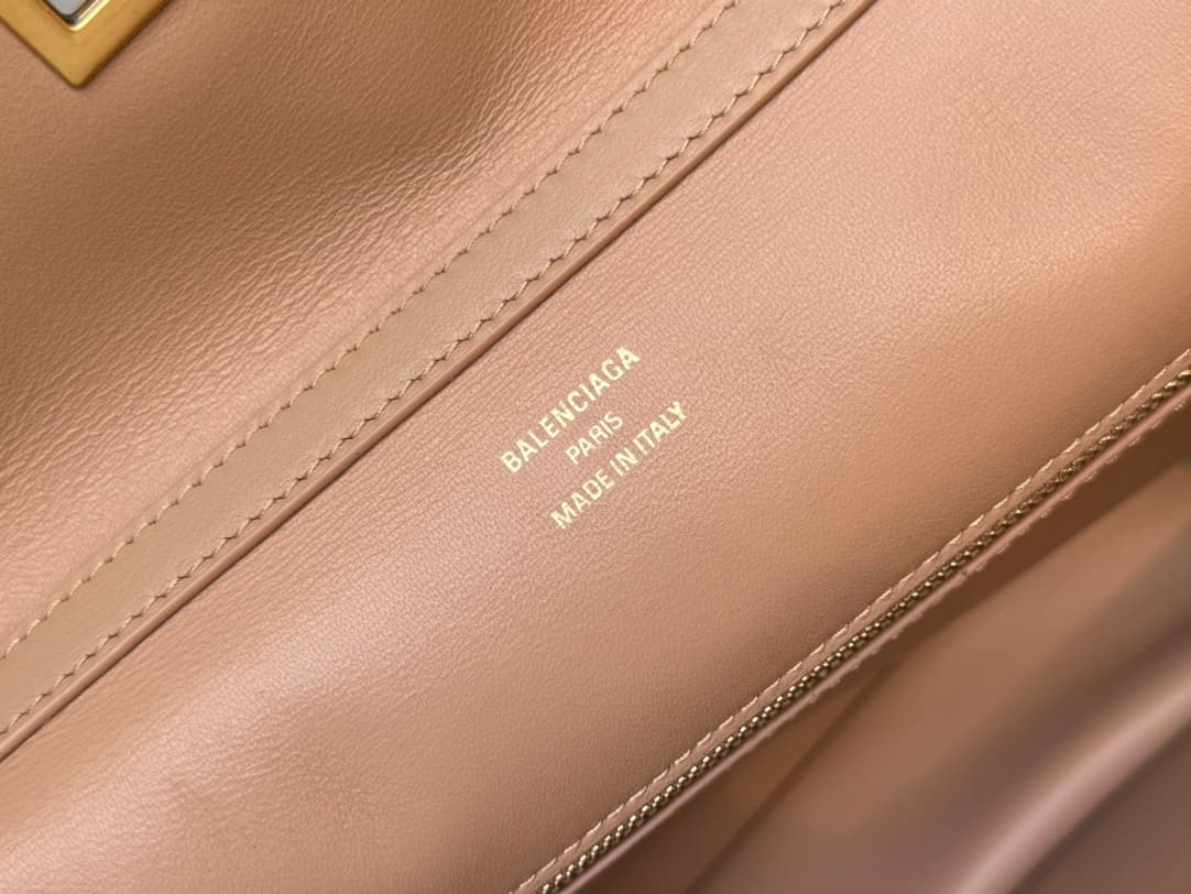 Balenciaga Rodeo Medium Bag in Latte Leather With Gold-Tone Metal TOP