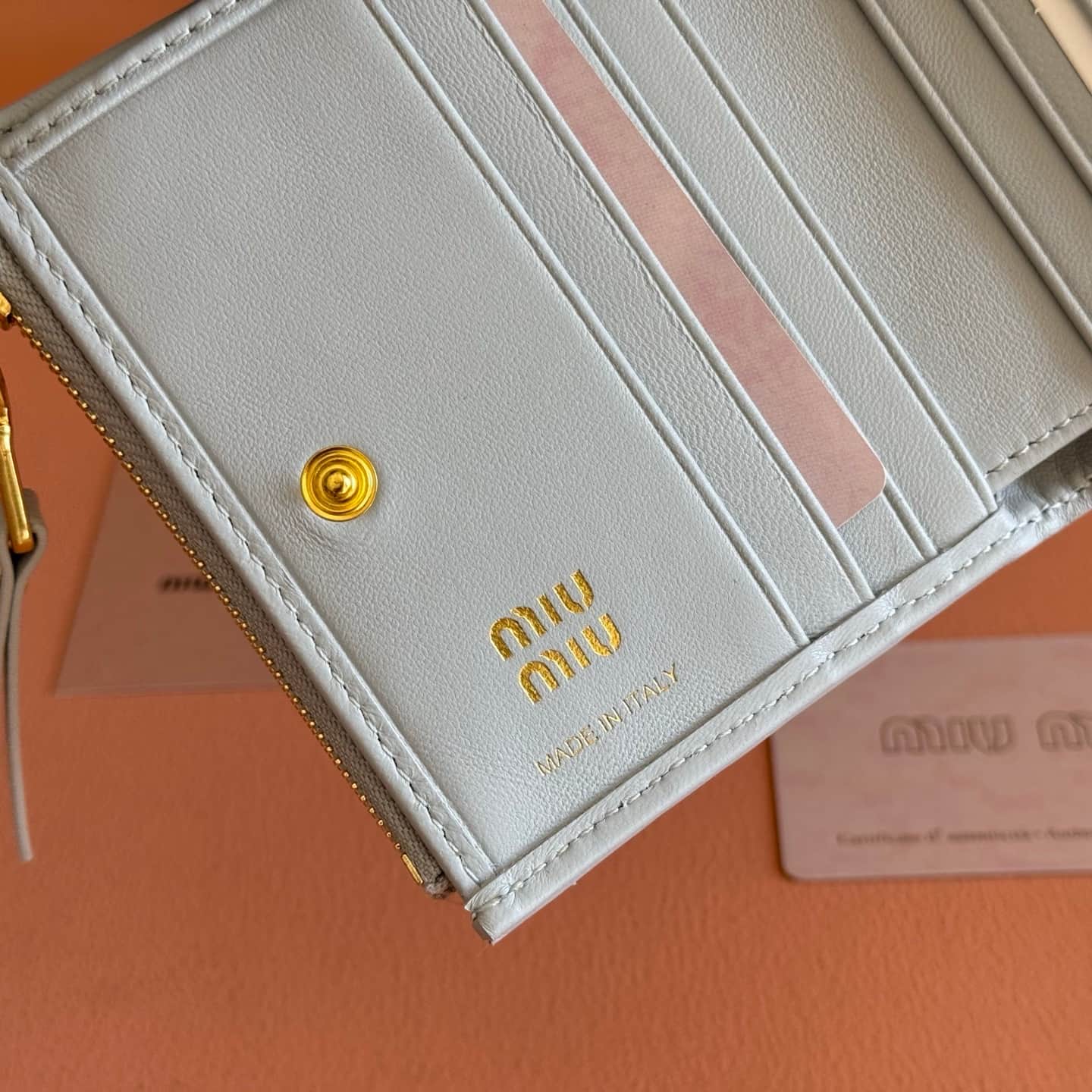 Miu Miu Begonia Pearl Gray Matelassé Nappa Leather Wallet 5MV017 TOP