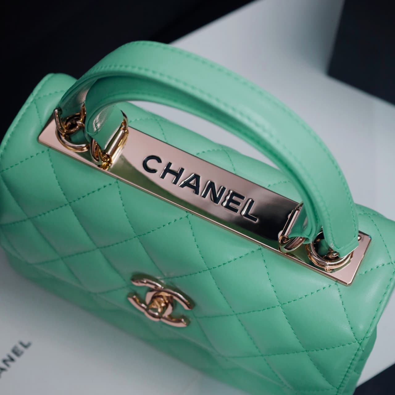 Chanel MINI FLAP BAG WITH TOP HANDLE AS4654 Lambskin &Gold-Tone Metal Light Green A