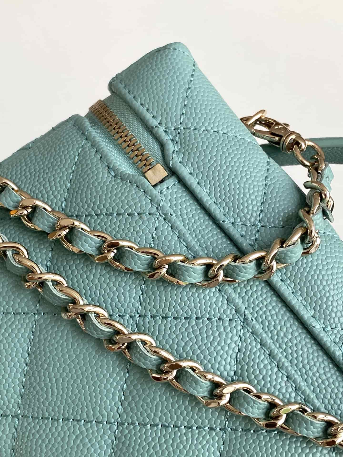Chanel VANITY WITH CHAIN AP4407 Grained Calfskin & Gold-Tone Metal Blue High