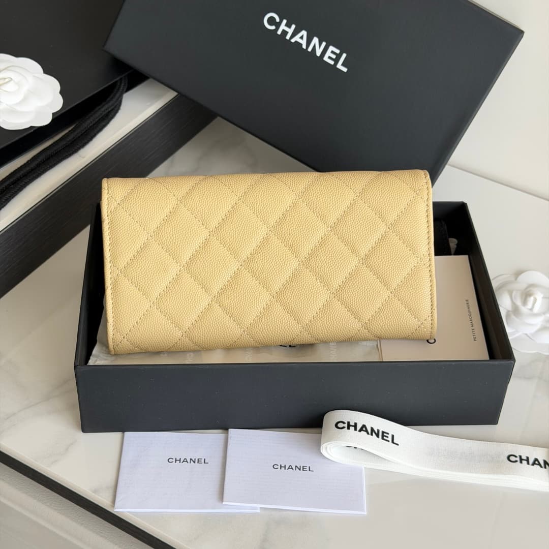 Chanel Wallet Shiny Grained Calfskin Strass & Gold-Tone Metal Yellow AP5076 High