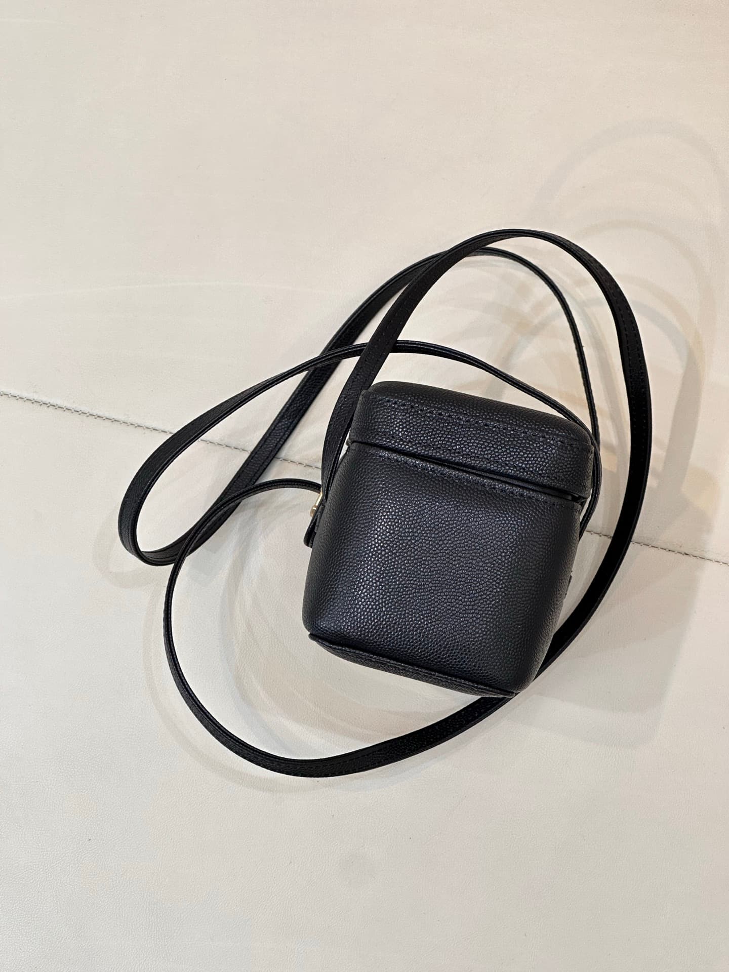 Chanel Long Vanity with Leather Strap Grained Shiny Calfskin & Gold-Tone Metal Black AP5067 TOP