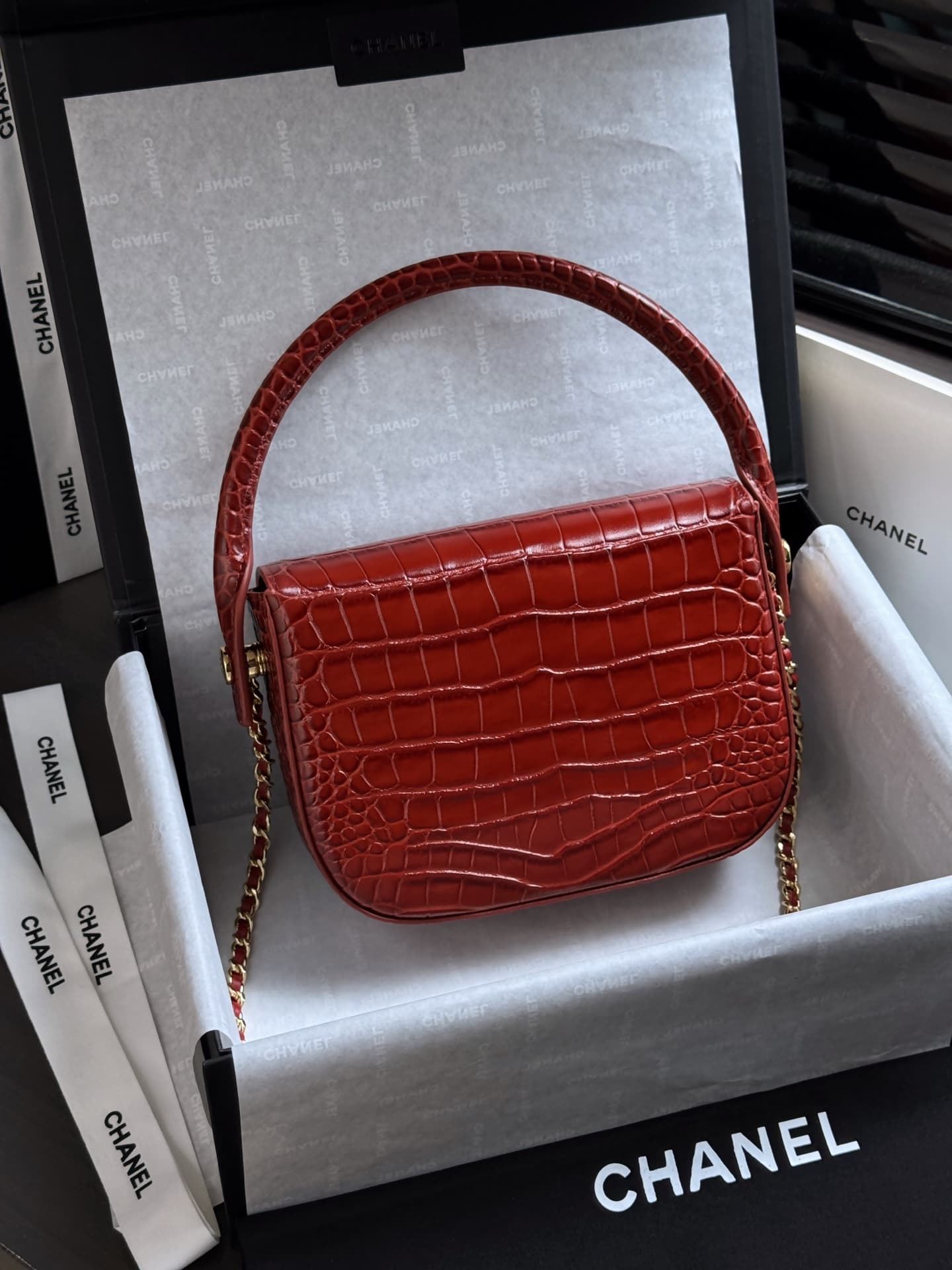 Chanel Mini Flap Bag with Top Handle Crocodile Embossed Calfskin & Gold-Tone Metal Red AS6424 A