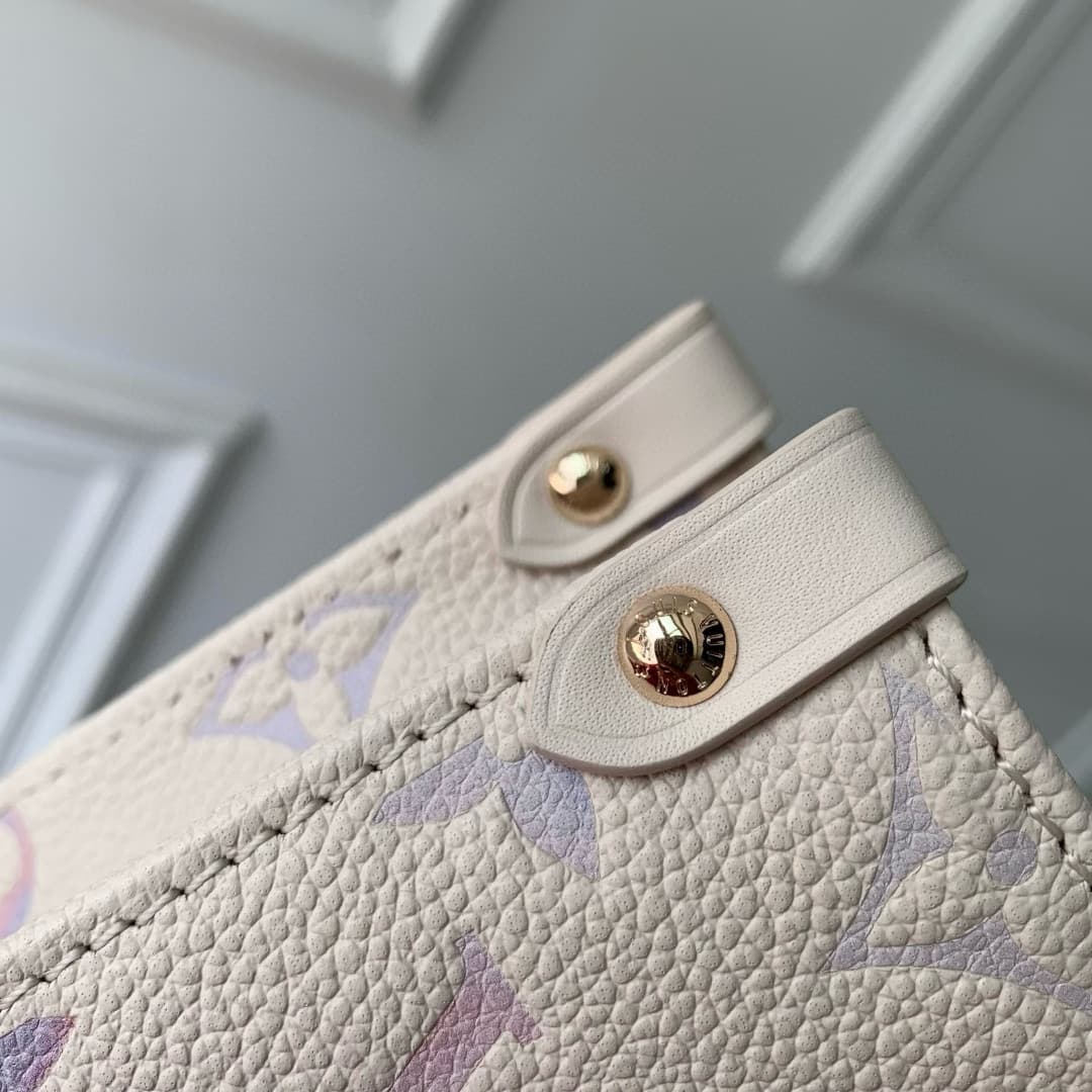 Louis Vuitton OnTheGo PM Embossed grained cowhide leather M25770 Dream Cream High