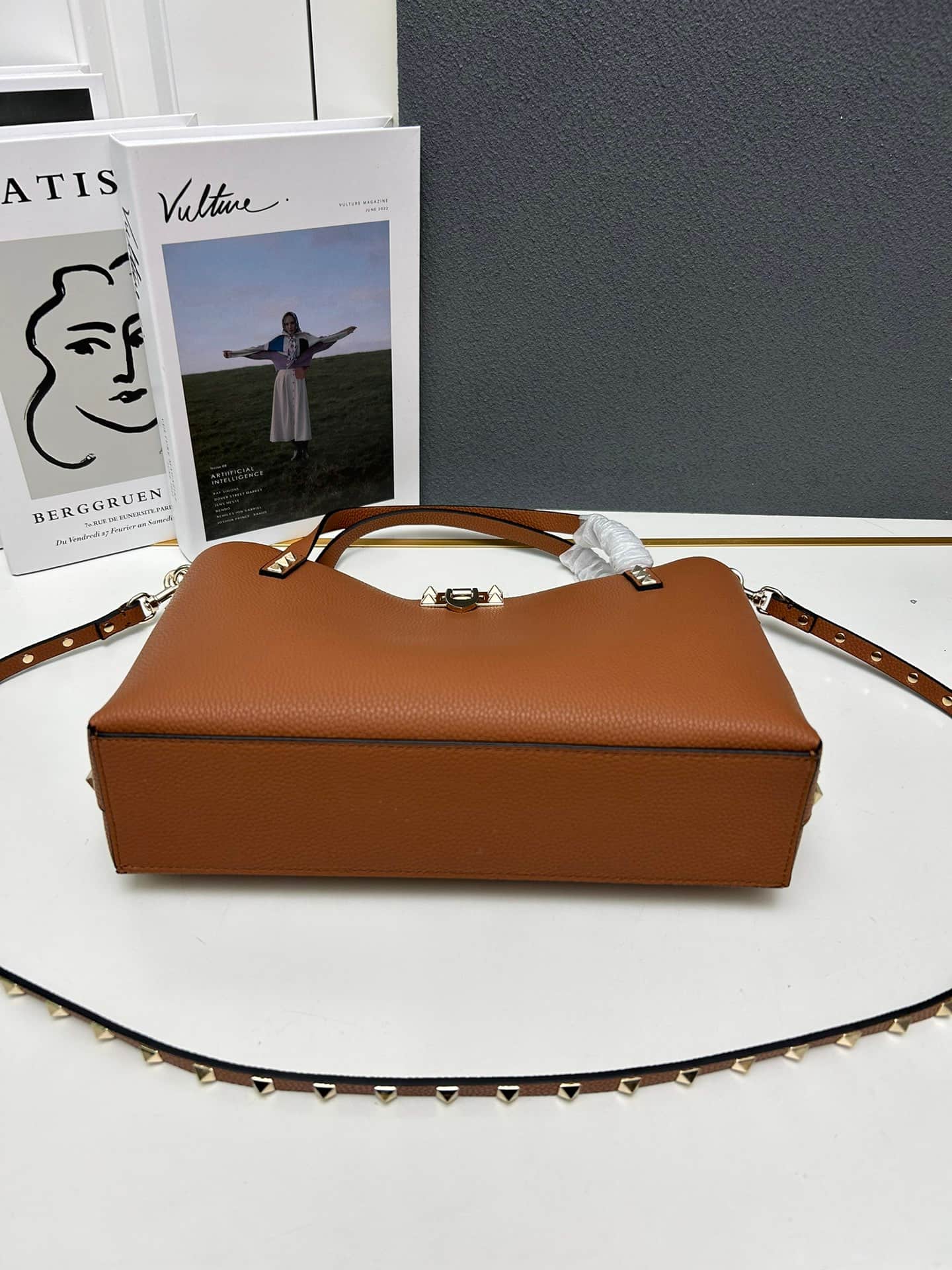 Valentino Garavani Rockstud Tote Bag in Caramel Mid