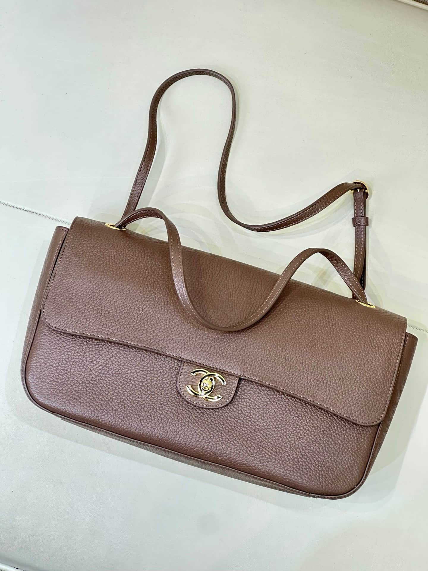 Chanel Maxi Flapbag Grained Calfskin & Gold Metal Light Brown AS6231 TOP