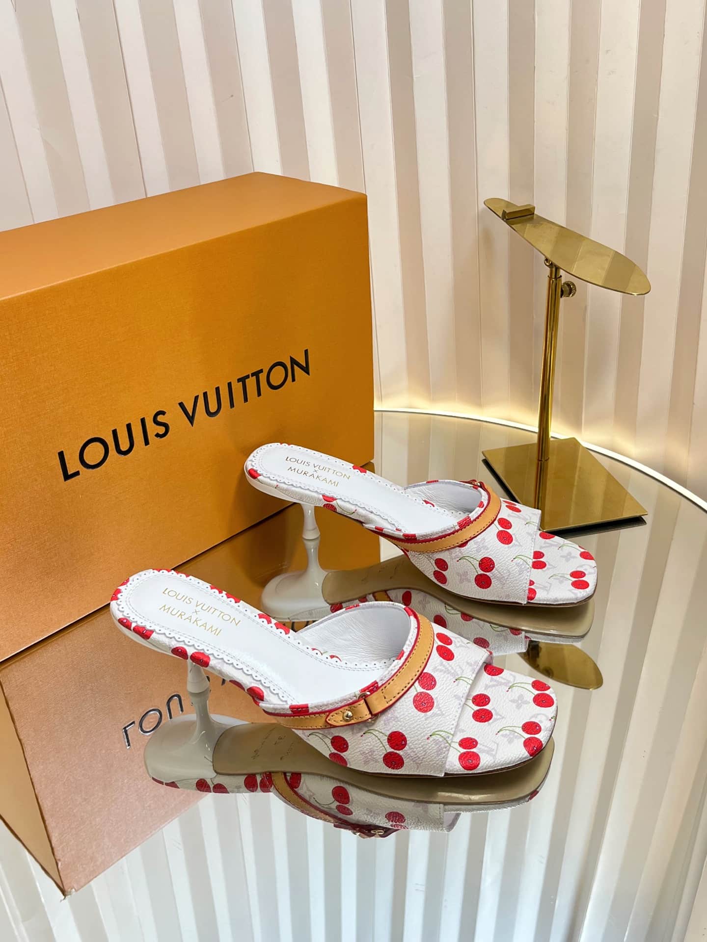 Louis Vuitton Sandal shoes Medium Women