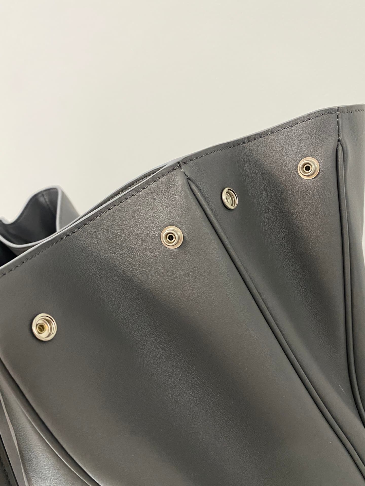 Balenciaga Rodeo Large Bag in Grey Leather With Silver-Tone Metal TOP