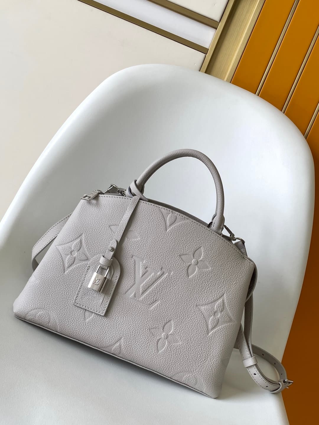 Louis Vuitton Petit Palais Brume Gray Cowhide leather M13803 High