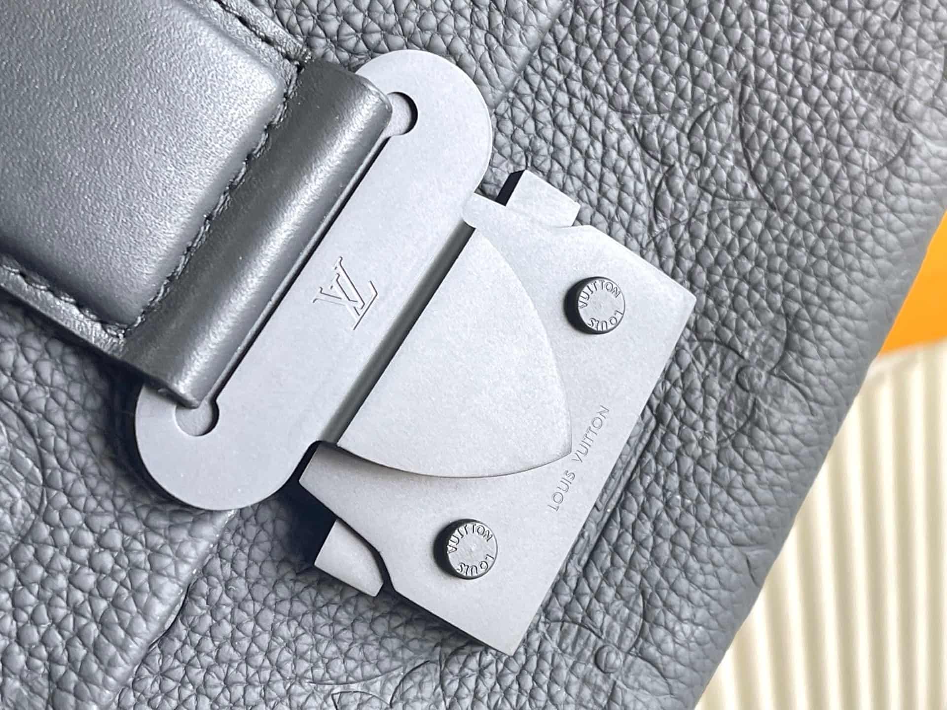 Louis Vuitton S-Cape Messenger Monogram Taurillon Leather M23741 TOP