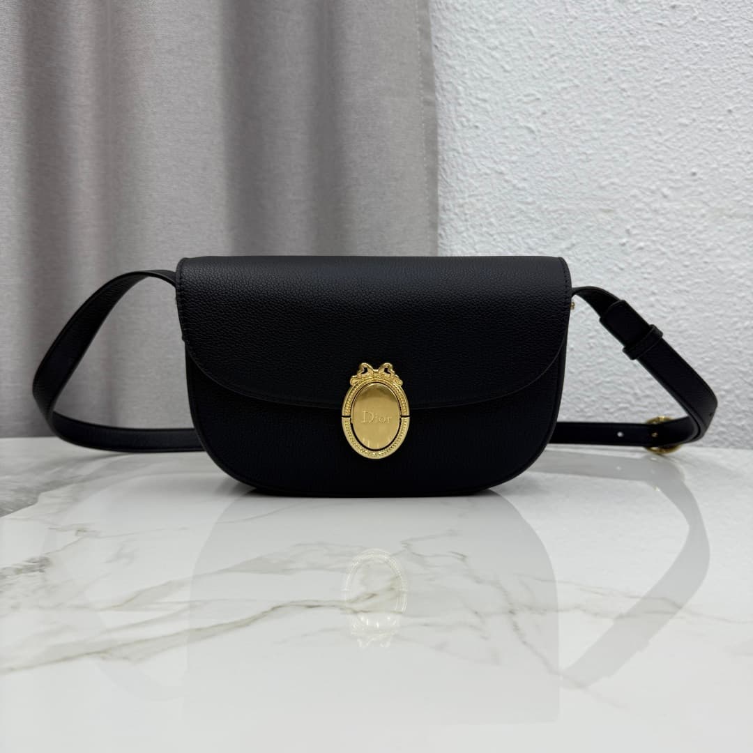 Dior Médaillon Flap Bag Black Grained Calfskin M3920 High