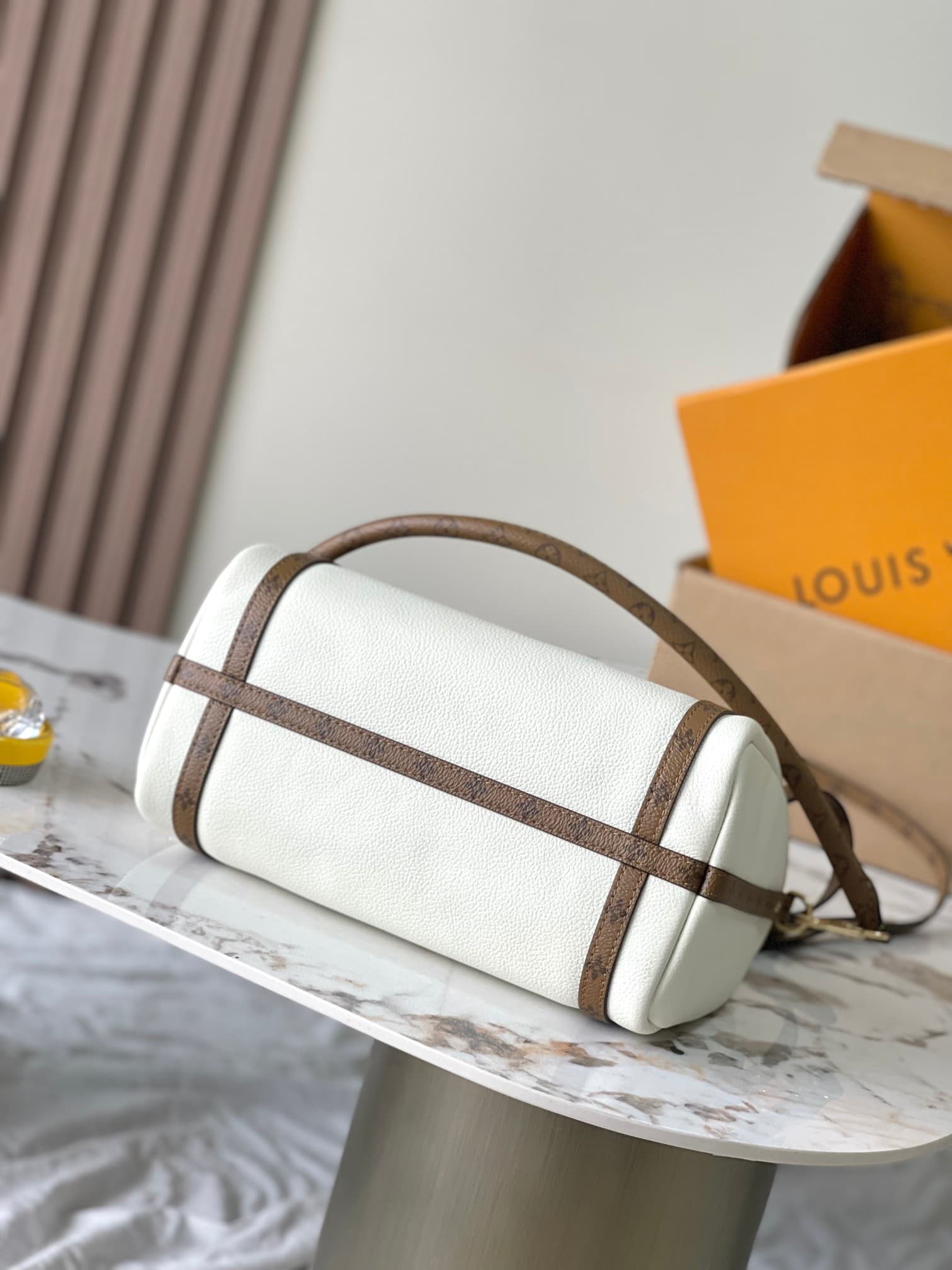 Louis Vuitton Express PM Vanilla/Monogram reverse Calfskin leather M29392 TOP
