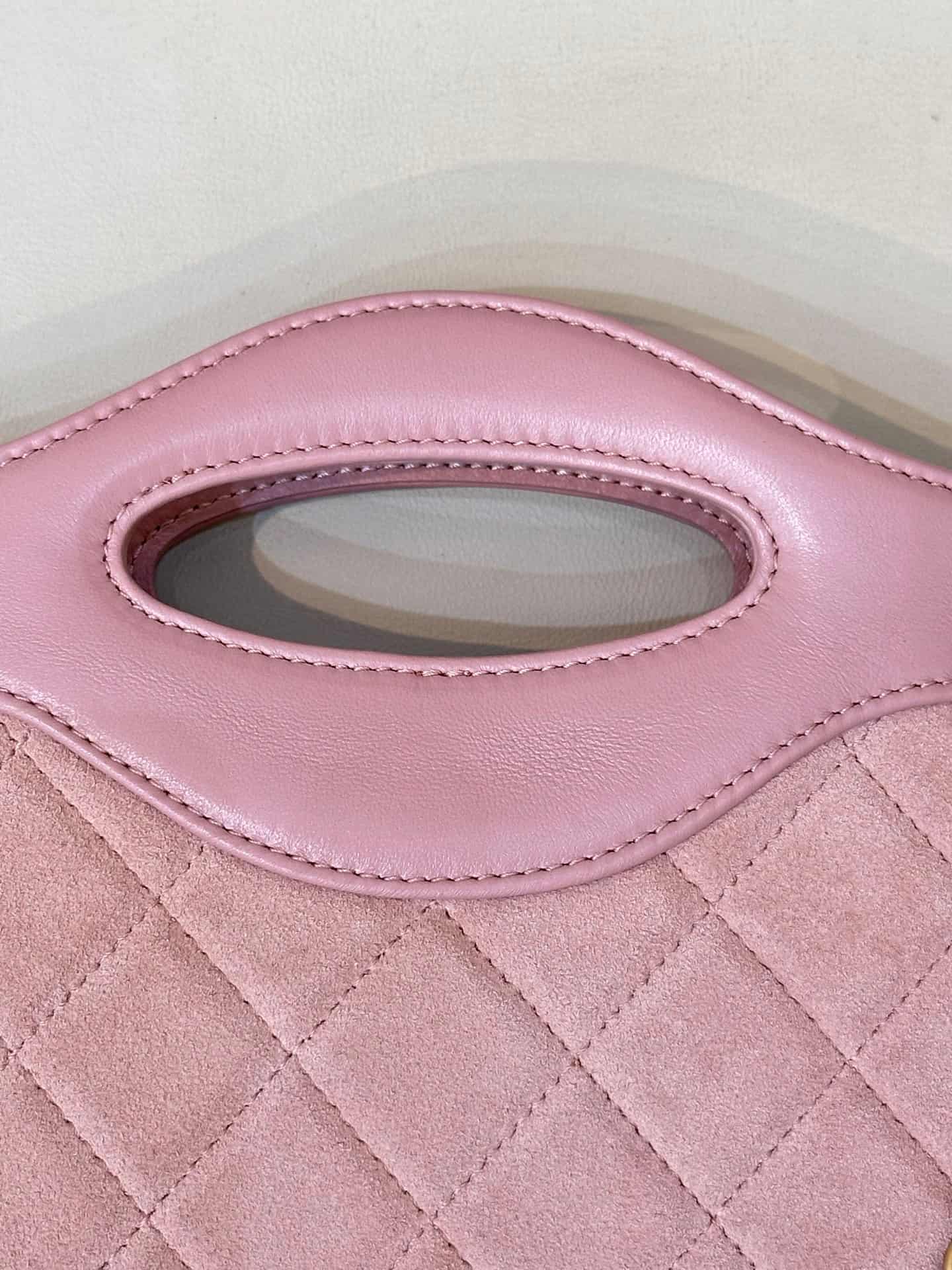 Chanel Clutch with chain Suede & Gold-Tone Metal AP3656 Pink TOP