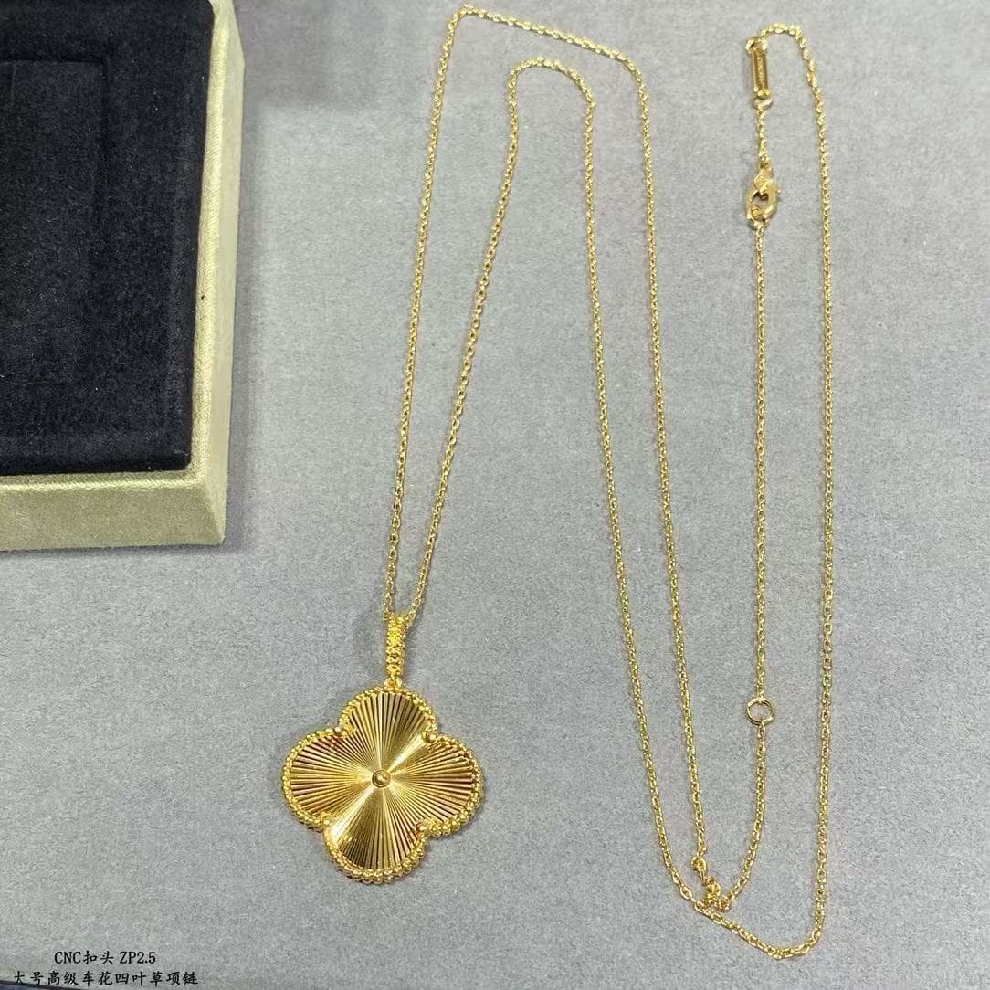 Van Cleef & Arpels Alhambra Necklaces High