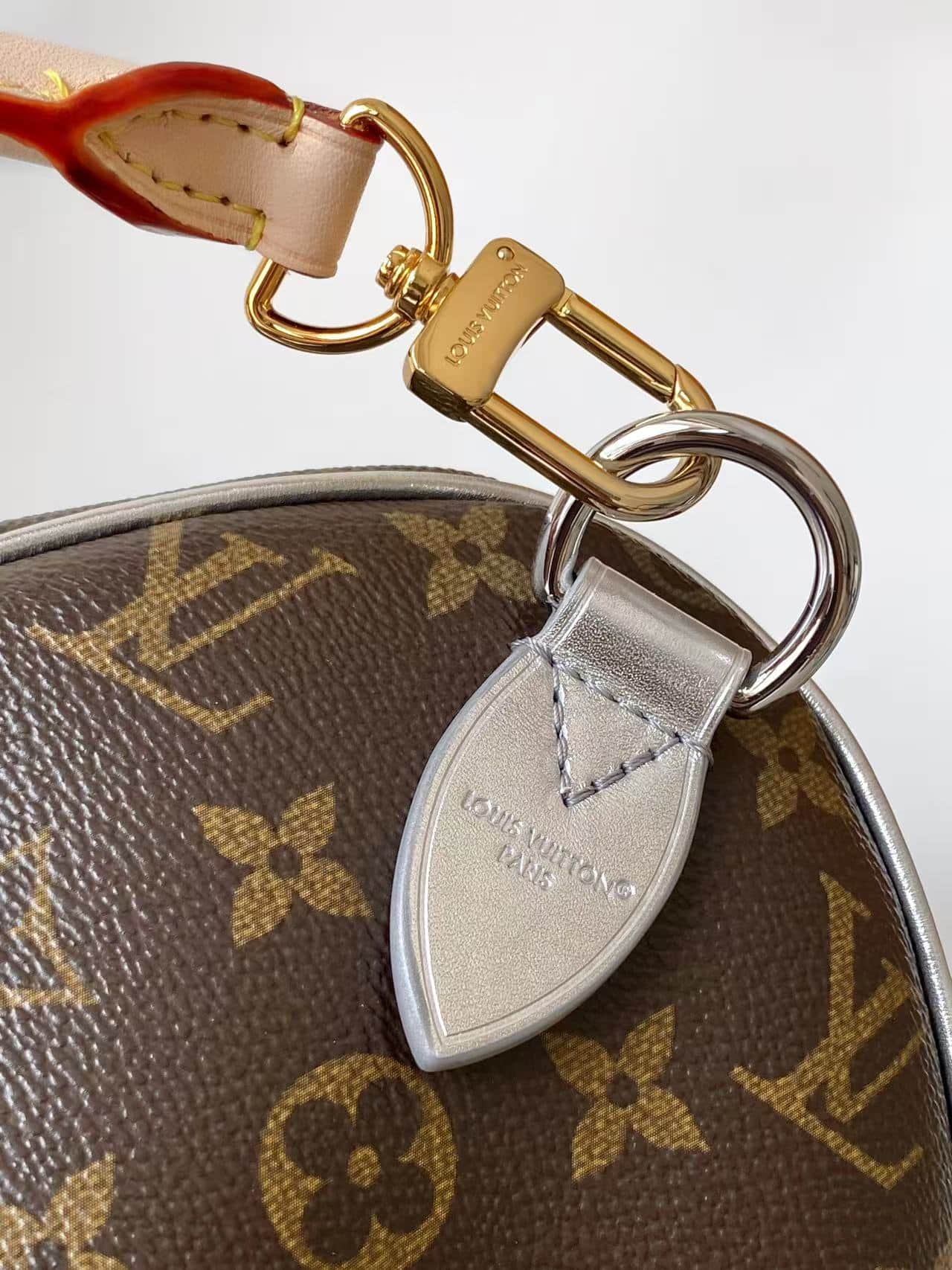 Louis Vuitton 57th Street NYC Speedy Bandoulière 30 Monogram Silver Coated canvas M27324 High