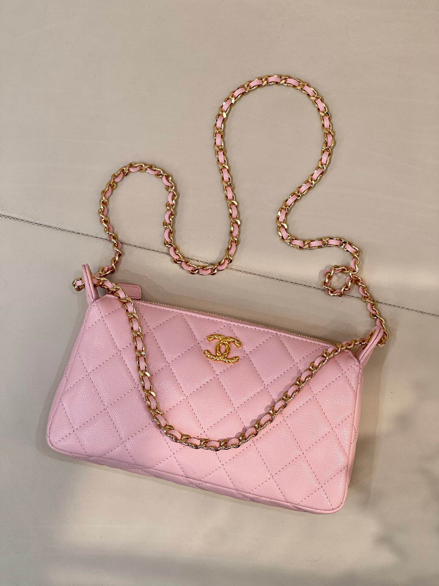 Chanel Hobo Bag Grained Calfskin & Gold-tone Metal Pink AP5023 TOP