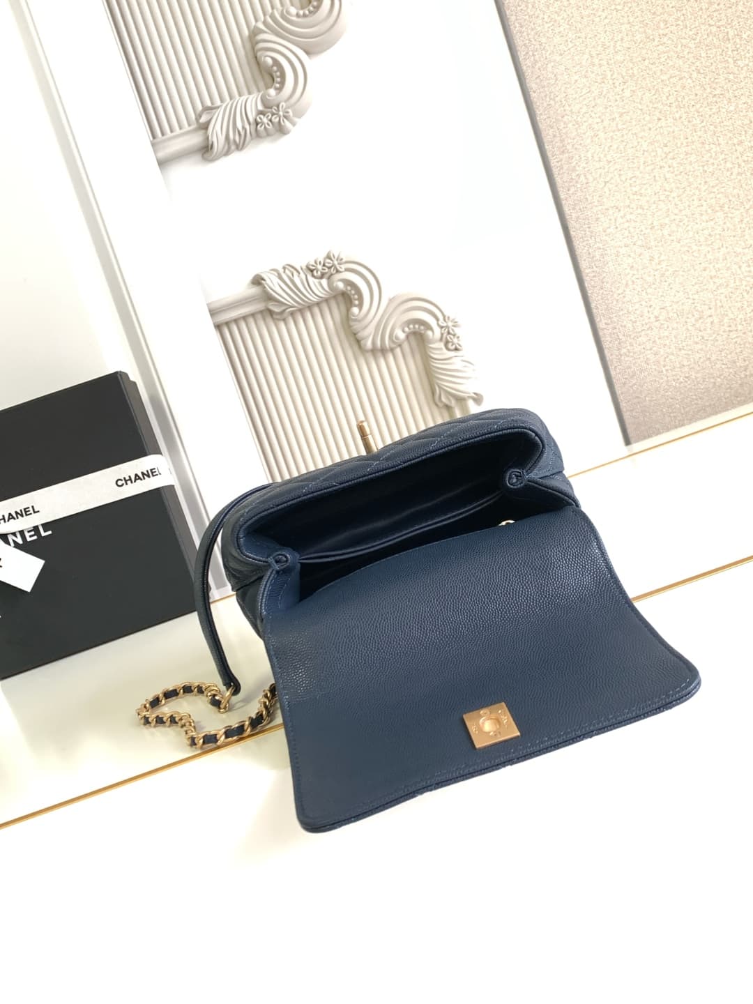 MINI FLAP BAG WITH TOP HANDLE AS2215 Grained Calfskin & Gold Metal Navy A
