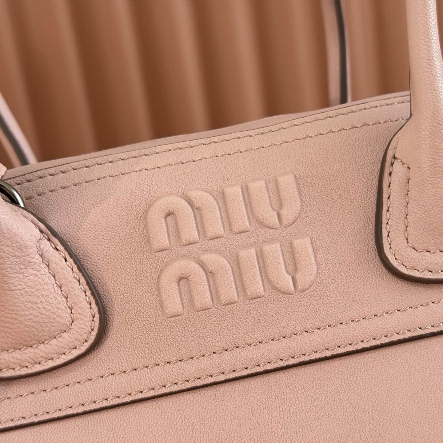 Miu Miu Vivant nappa leather bag Power Pink 5BB200  TOP