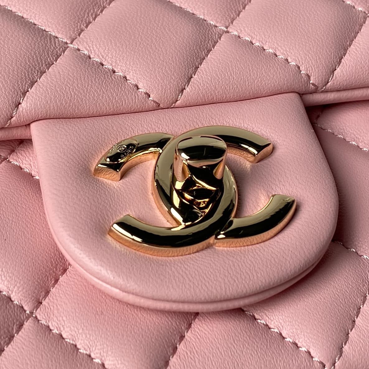Chanel Classic Flap Bag Lambskin & Gold-Tone Metal AS5756 Pink High