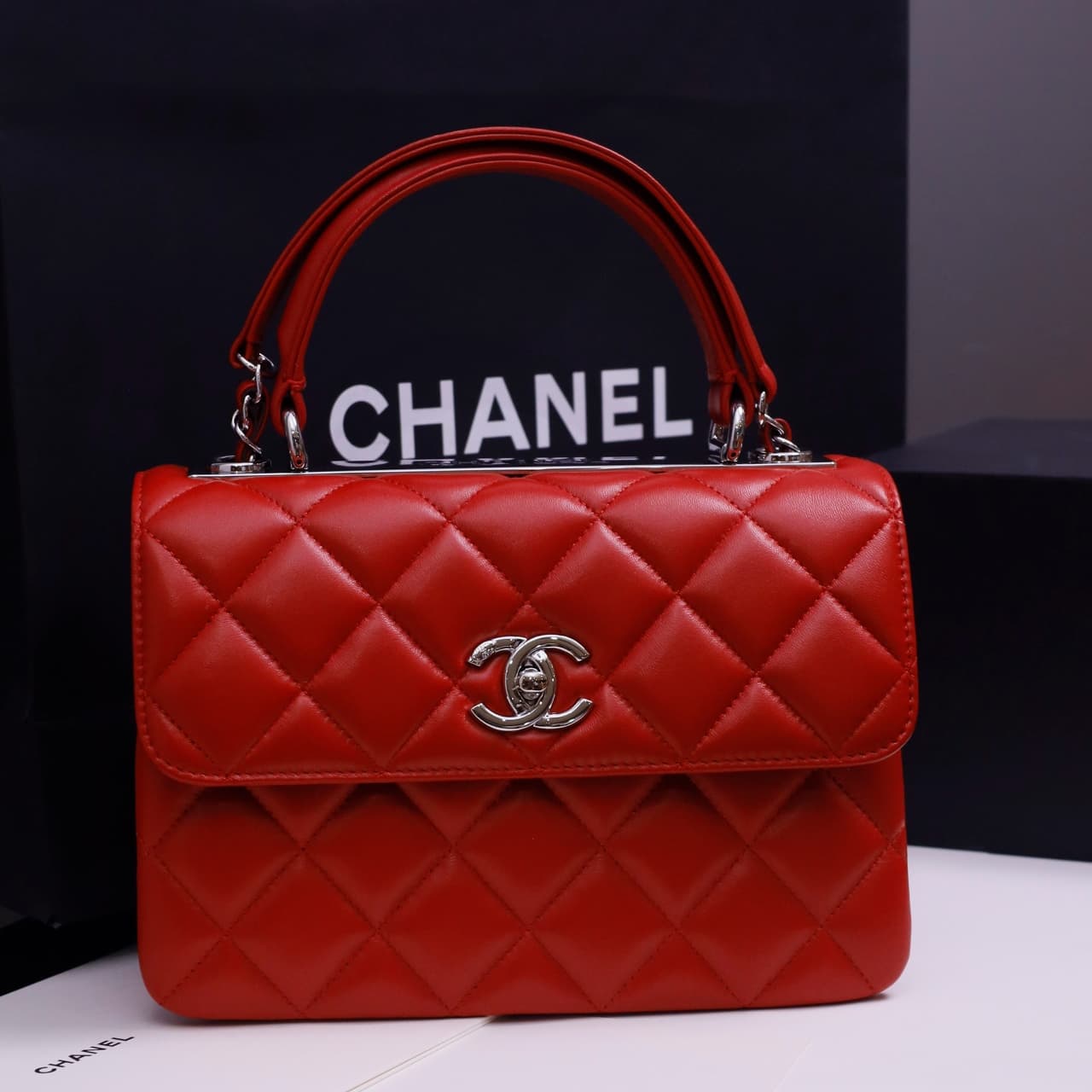 SMALL FLAP BAG WITH TOP HANDLE Lambskin Silver Metal Red A