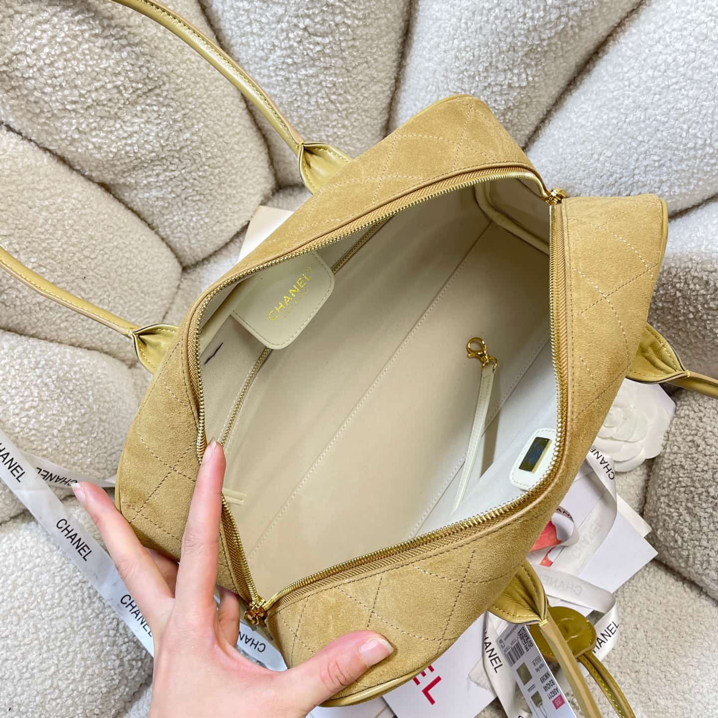 Chanel Maxi bowling bag Suede calfskin & Gold-Tone Metal Yellow AS6211 A