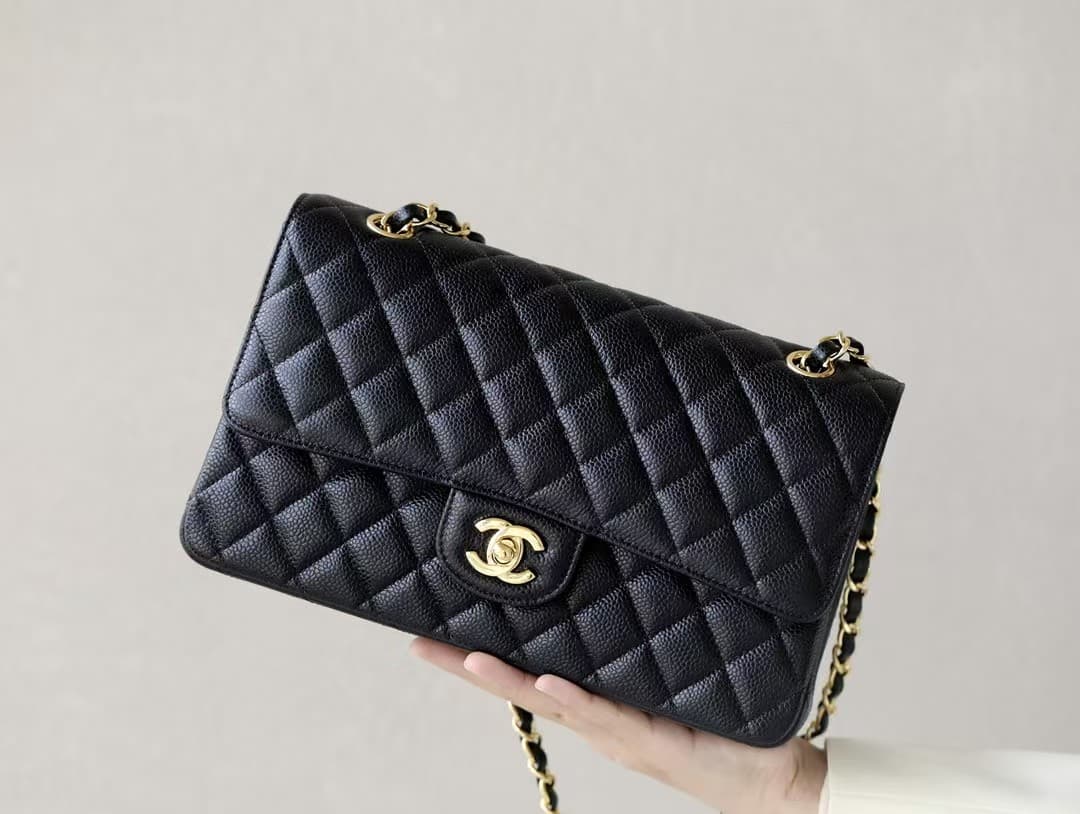 Chanel Medium CLASSIC HANDBAG Grained Calfskin Black Gold Metal TOP