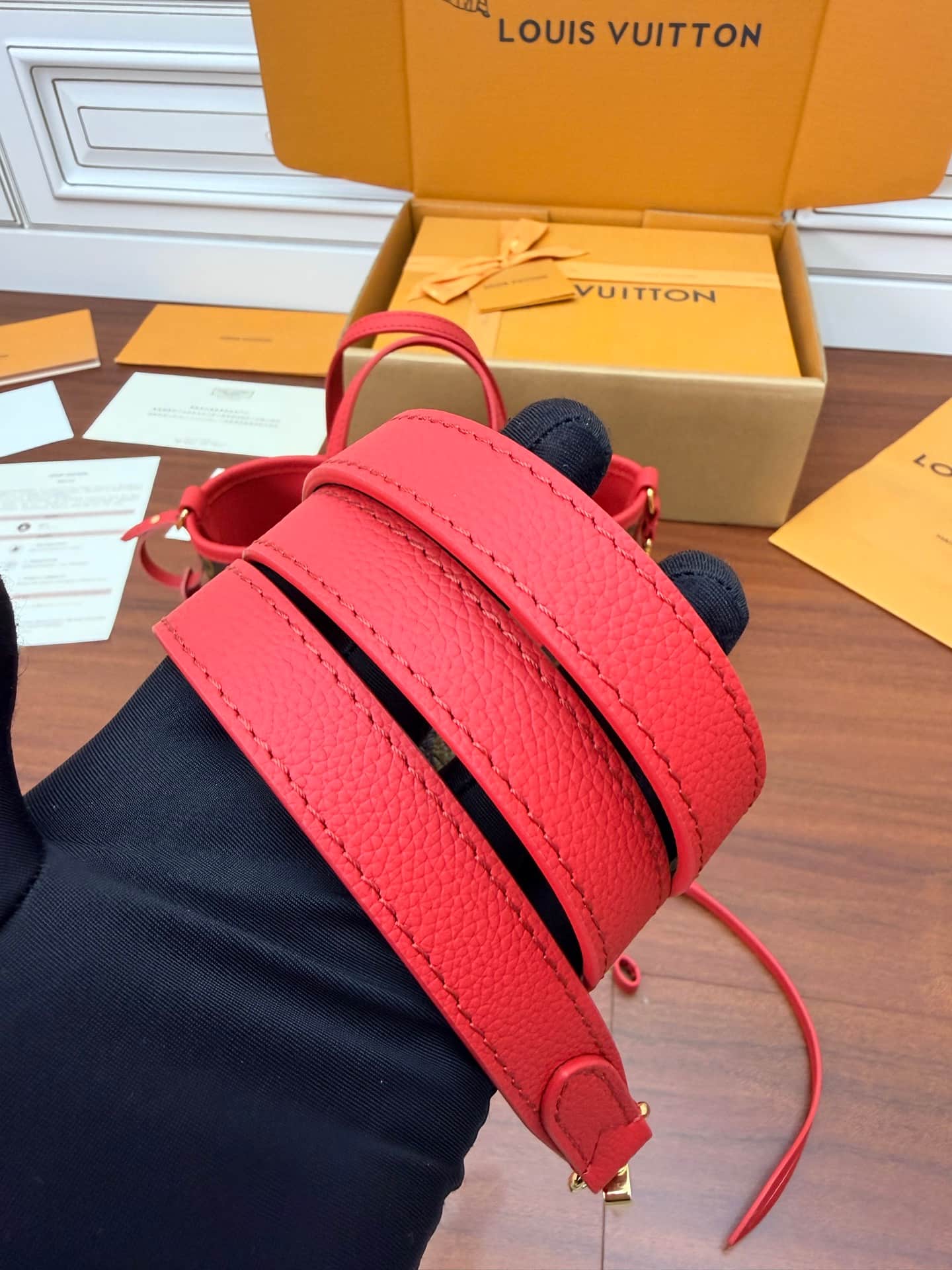 Louis Vuitton Neverfull Inside Out BB Monogram/Sari Red M28318 TOP
