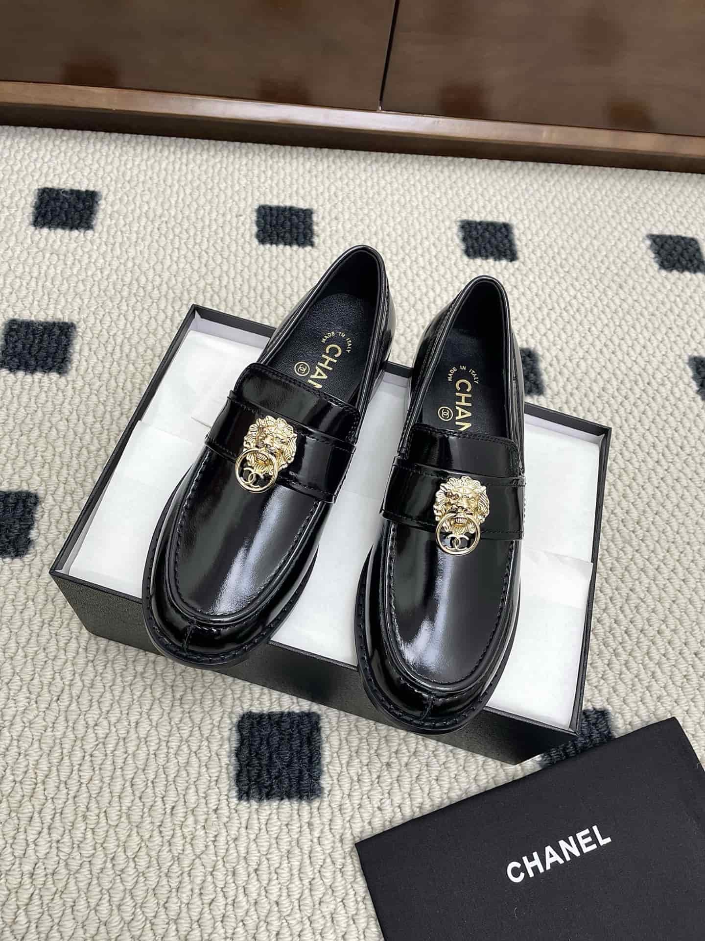 Chanel Patentsuede Loafers shoes Women