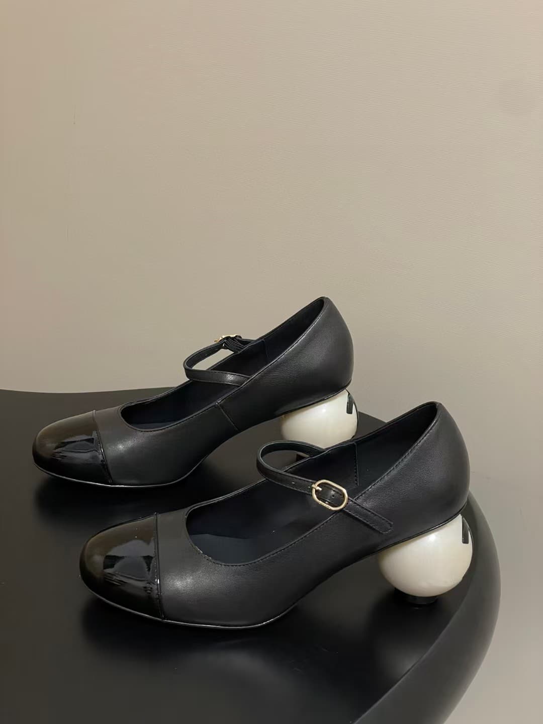Chanel Ballets & Mary Janes Shoes Women