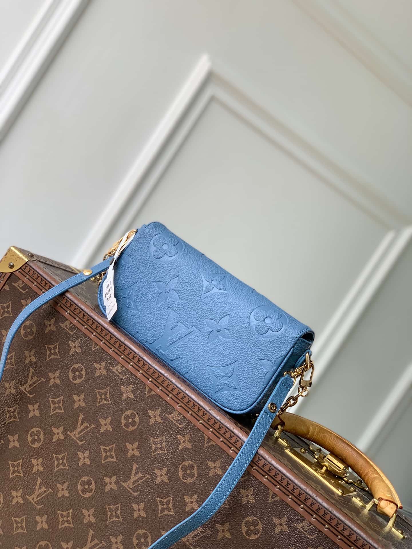 Louis Vuitton Wallet On Chain Ivy Blue Jeans Embossed grained cowhide leather M27755 High