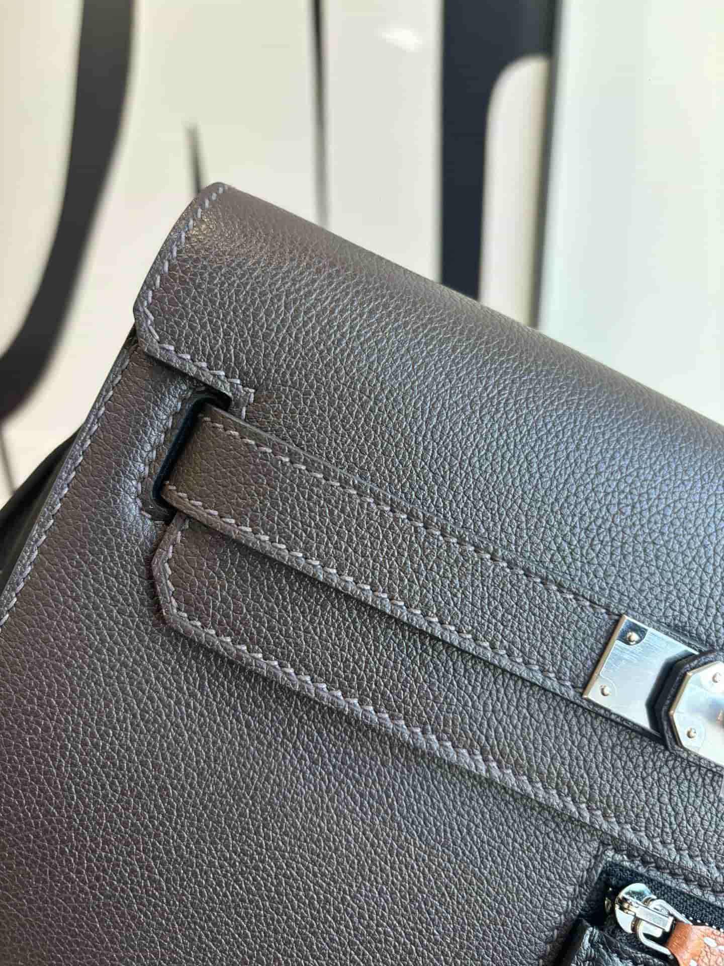 Hermes Kelly Depeches 25 Pouch Evercolor Leather WAX High