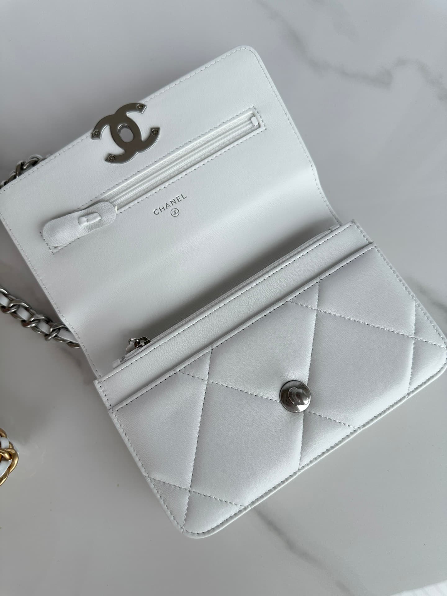 Chanel Wallet on Chain Lambskin Leather & Silver-Tone Metal White AP0957 A