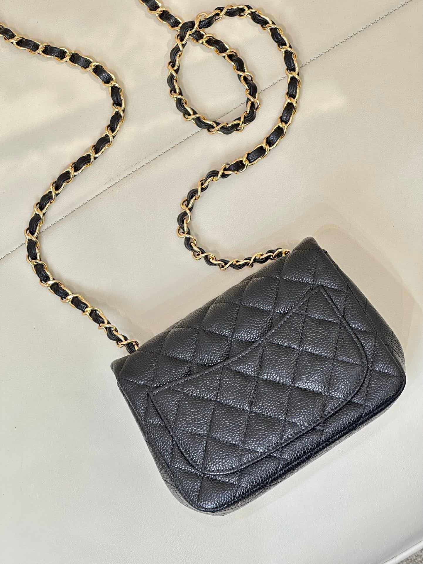 CHANEL Super Mini Classic Handbag Grained Calfskin & Gold-tone Metal A35200 Black TOP